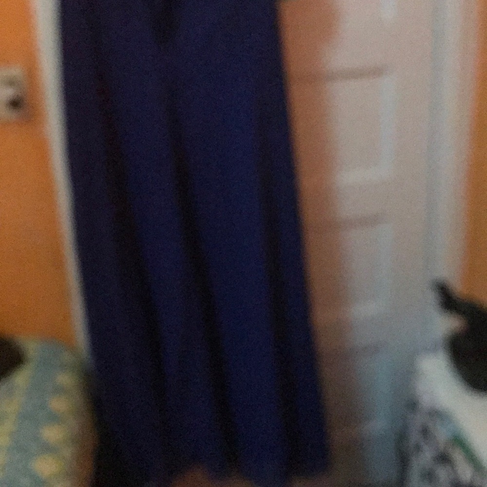 Dress - Picture 4 of 4